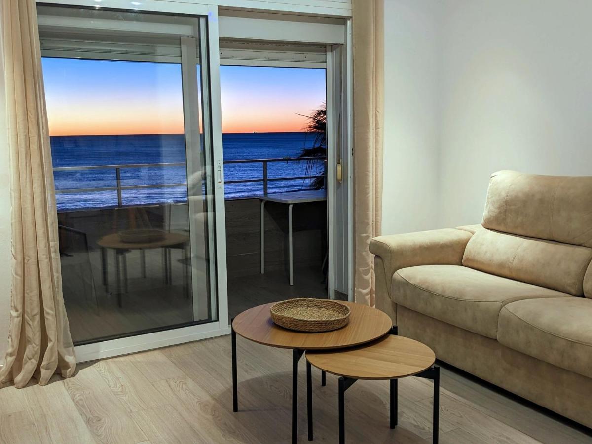 Apartamento En La Playa Con Garaje 加的斯 外观 照片