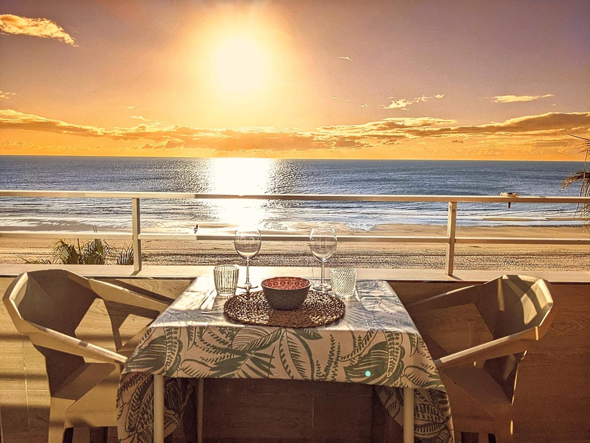 Apartamento En La Playa Con Garaje 加的斯 外观 照片